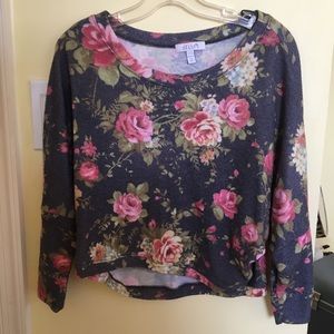 Delia’s floral printed crop top